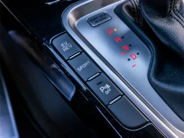 KIA XCeed 1.6 GDI DCT6 OPF Plug-in-Hybrid Vision 2020 141 CP