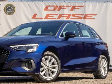 Audi A3    30 TFSI    S tronic    BUSINESS EDITION