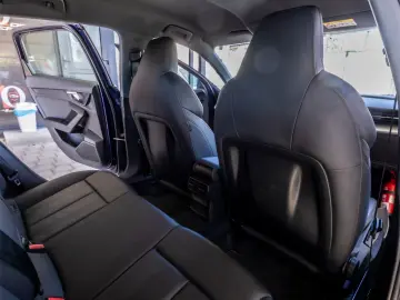 Audi A3    30 TFSI    S tronic    BUSINESS EDITION