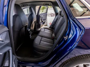 Audi A3    30 TFSI    S tronic    BUSINESS EDITION