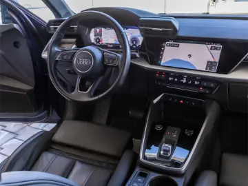 Audi A3    30 TFSI    S tronic    BUSINESS EDITION