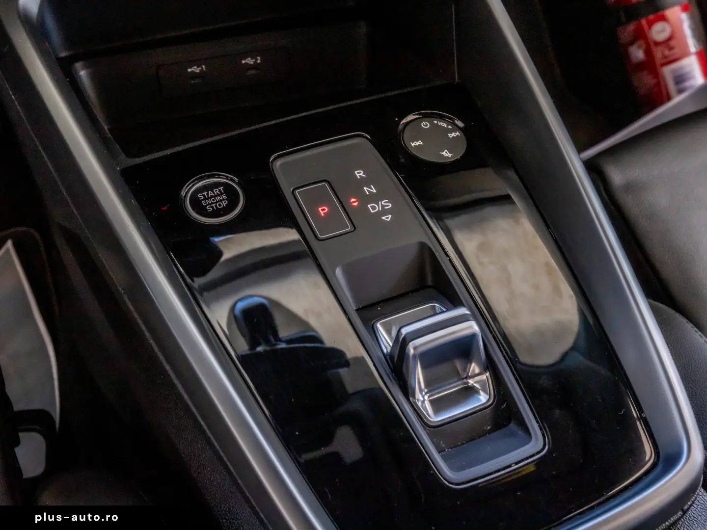 Audi A3    30 TFSI    S tronic    BUSINESS EDITION