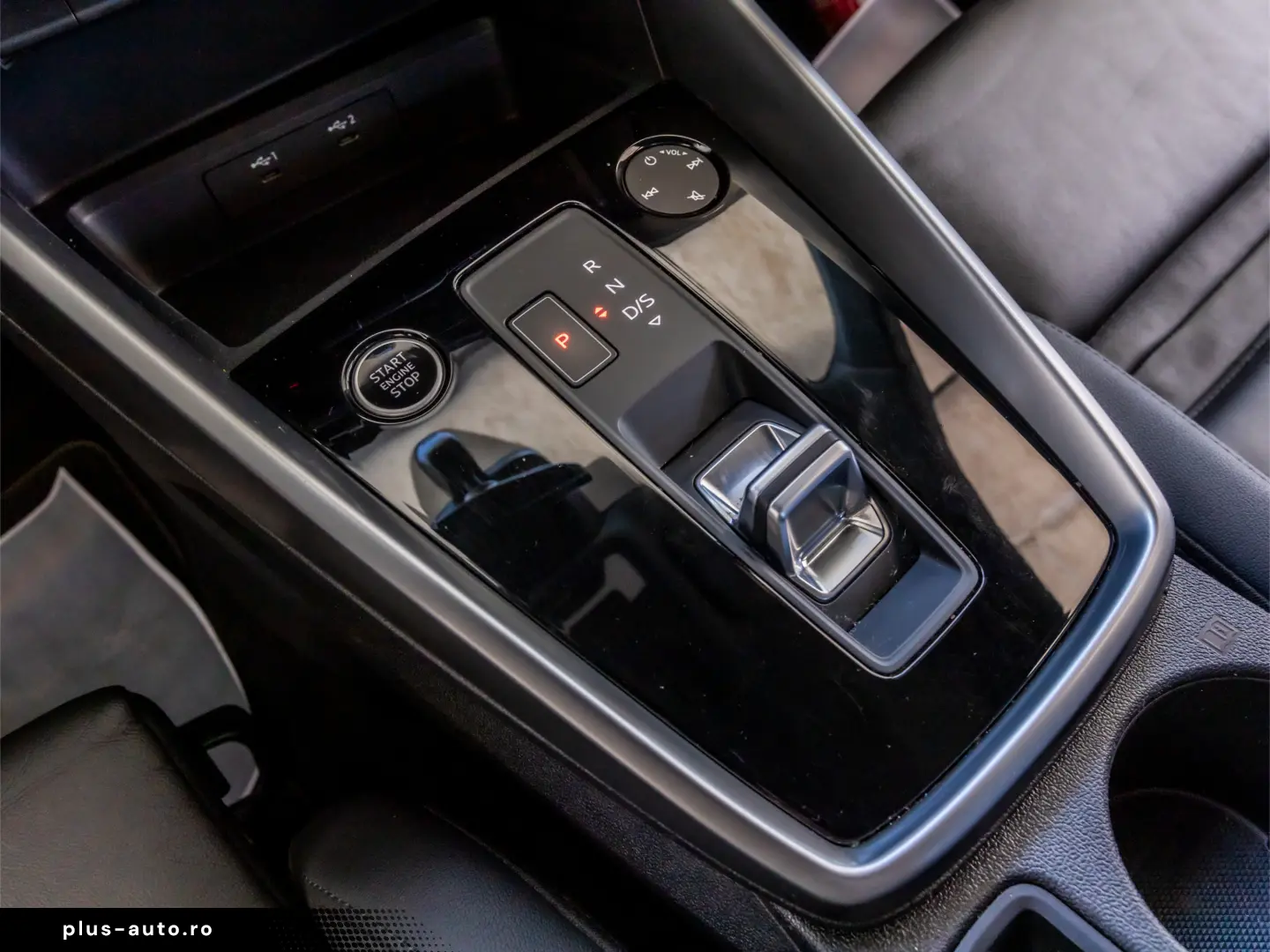 Audi A3    30 TFSI    S tronic    BUSINESS EDITION