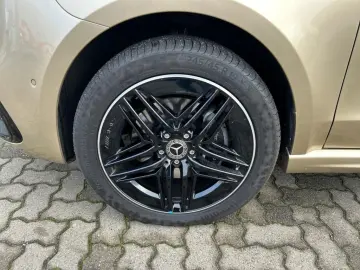 V 300 d 4MATIC AVANTGARDE AMG 360 -Kamera