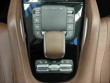 GLE 450 d 4M AMG Panorama HUD 7Sitze Airmatic 22