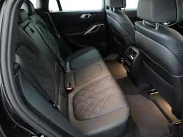 X6 xDrive 30d Leder Navi Laser HUD PanDach ParkP
