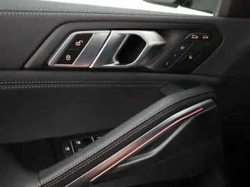 X6 xDrive 30d Leder Navi Laser HUD PanDach ParkP