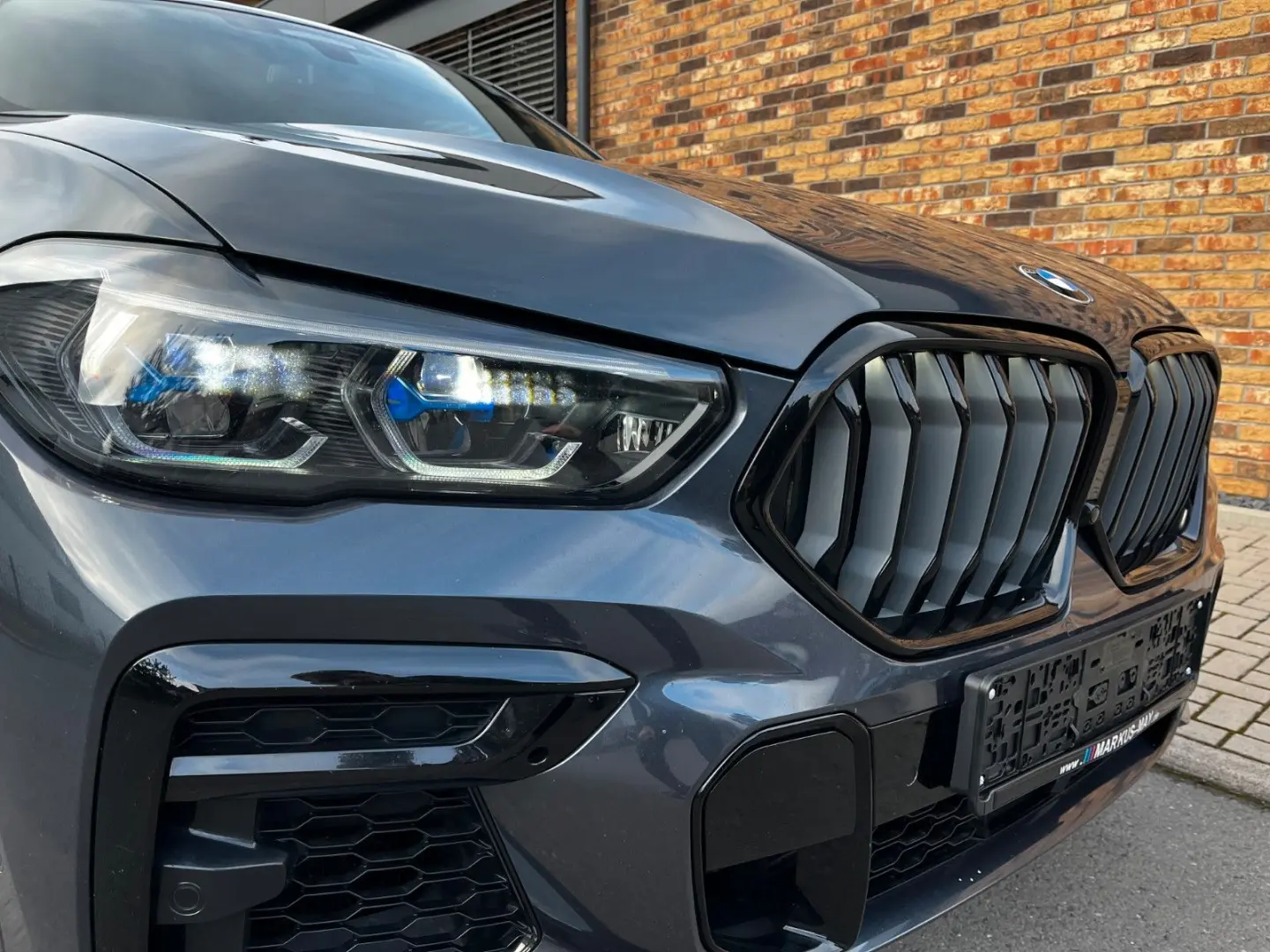 X6 M50i AHK Leder Laser HUD DAProf Standhz