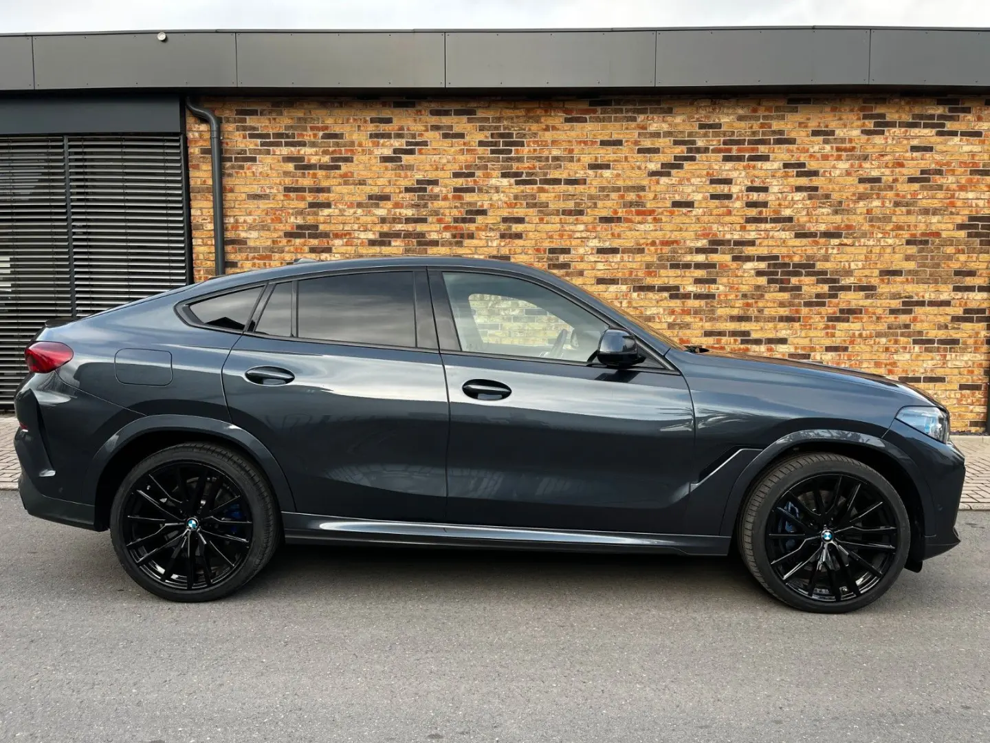 X6 M50i AHK Leder Laser HUD DAProf Standhz