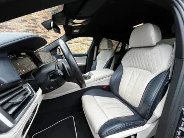 X6 M50i AHK Leder Laser HUD DAProf Standhz