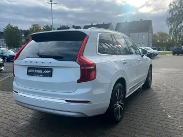 XC90 T8 AWD Inscription Expr. AHK PANO FLED el.S