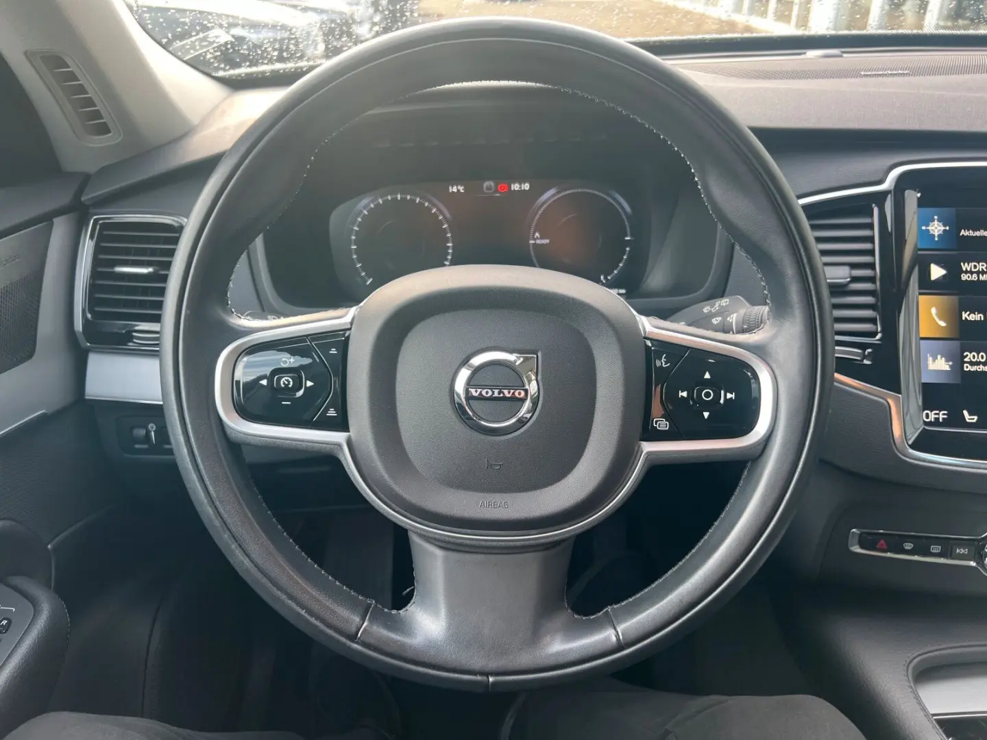 XC90 T8 AWD Inscription Expr. AHK PANO FLED el.S