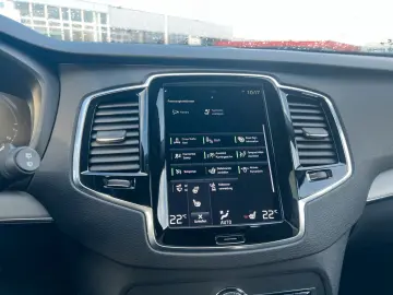 XC90 T8 AWD Inscription Expr. AHK PANO FLED el.S