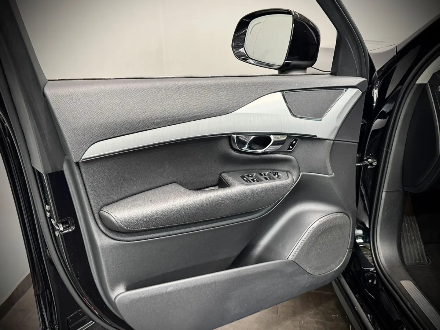 XC 90 XC90 MOMENTUM PRO AWD 360 PANO HEAD-UP 1.H