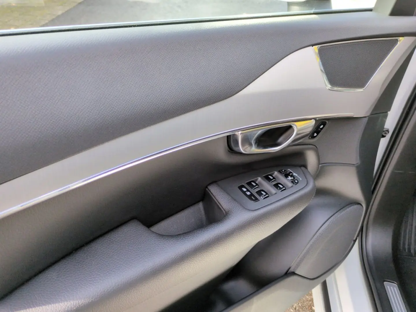 XC90 B5 (Diesel) Momentum Pro AWD cutie automata navigatie