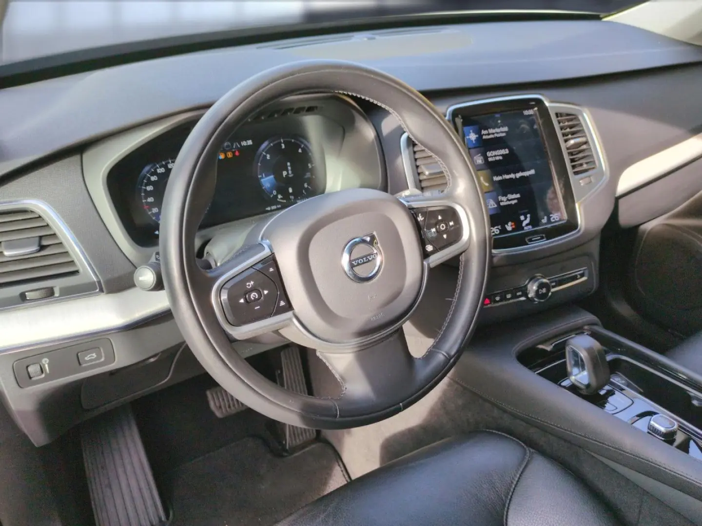 XC90 B5 (Diesel) Momentum Pro AWD cutie automata navigatie