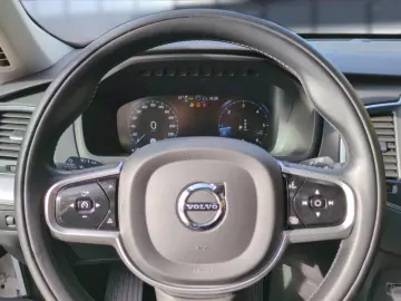 XC90 B5 (Diesel) Momentum Pro AWD cutie automata navigatie