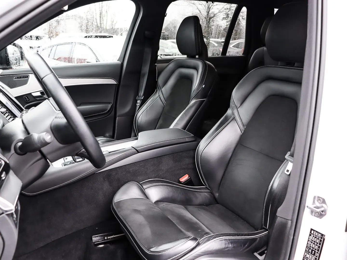 XC90 R Design AWD B5 Diesel EU6d AD AHK Navi Dig