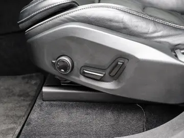 XC90 R Design AWD B5 Diesel EU6d AD AHK Navi Dig