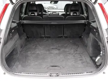 XC90 R Design AWD B5 Diesel EU6d AD AHK Navi Dig