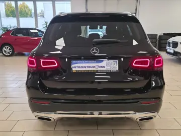 GLC 220 d 4Matic R-Cam LED Navi TeiLeder CarPlay