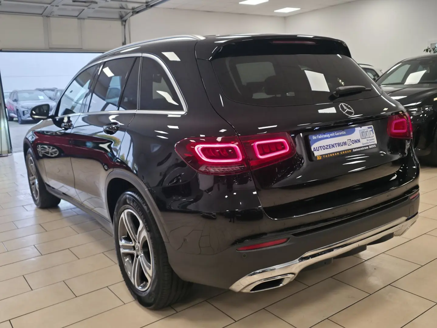 GLC 220 d 4Matic R-Cam LED Navi TeiLeder CarPlay