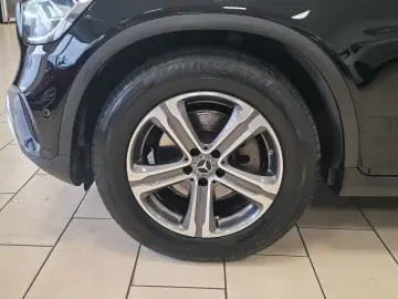 GLC 220 d 4Matic R-Cam LED Navi TeiLeder CarPlay