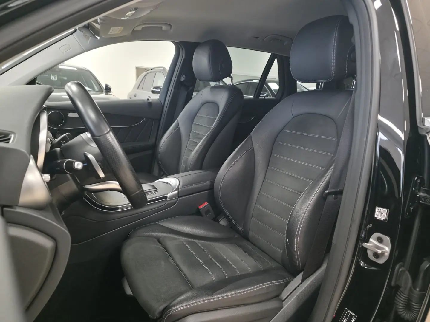 GLC 220 d 4Matic R-Cam LED Navi TeiLeder CarPlay