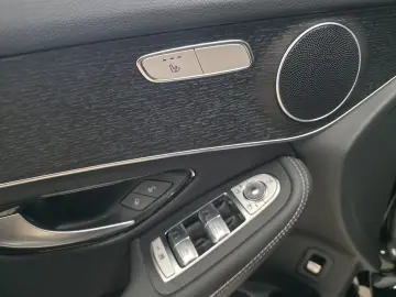 GLC 220 d 4Matic R-Cam LED Navi TeiLeder CarPlay