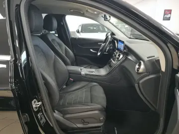 GLC 220 d 4Matic R-Cam LED Navi TeiLeder CarPlay