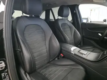 GLC 220 d 4Matic R-Cam LED Navi TeiLeder CarPlay