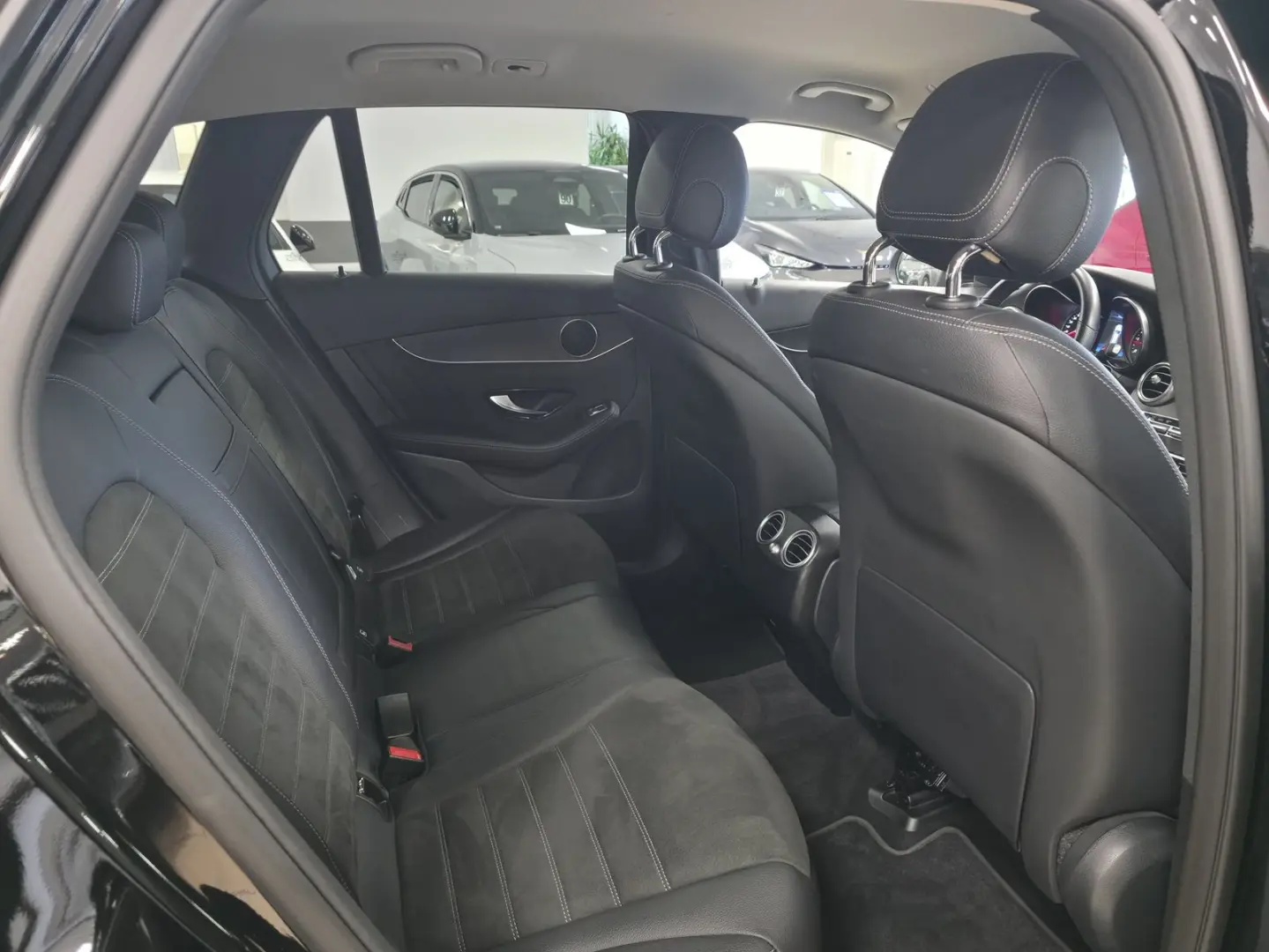 GLC 220 d 4Matic R-Cam LED Navi TeiLeder CarPlay