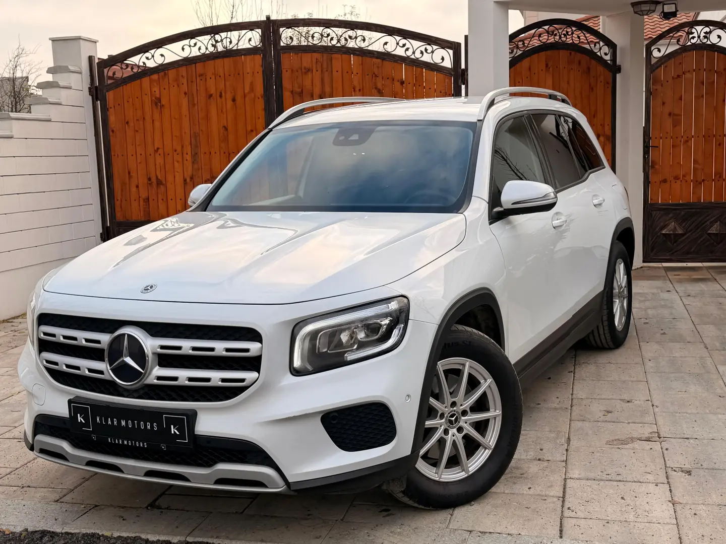 Mercedes-Benz GLB 200