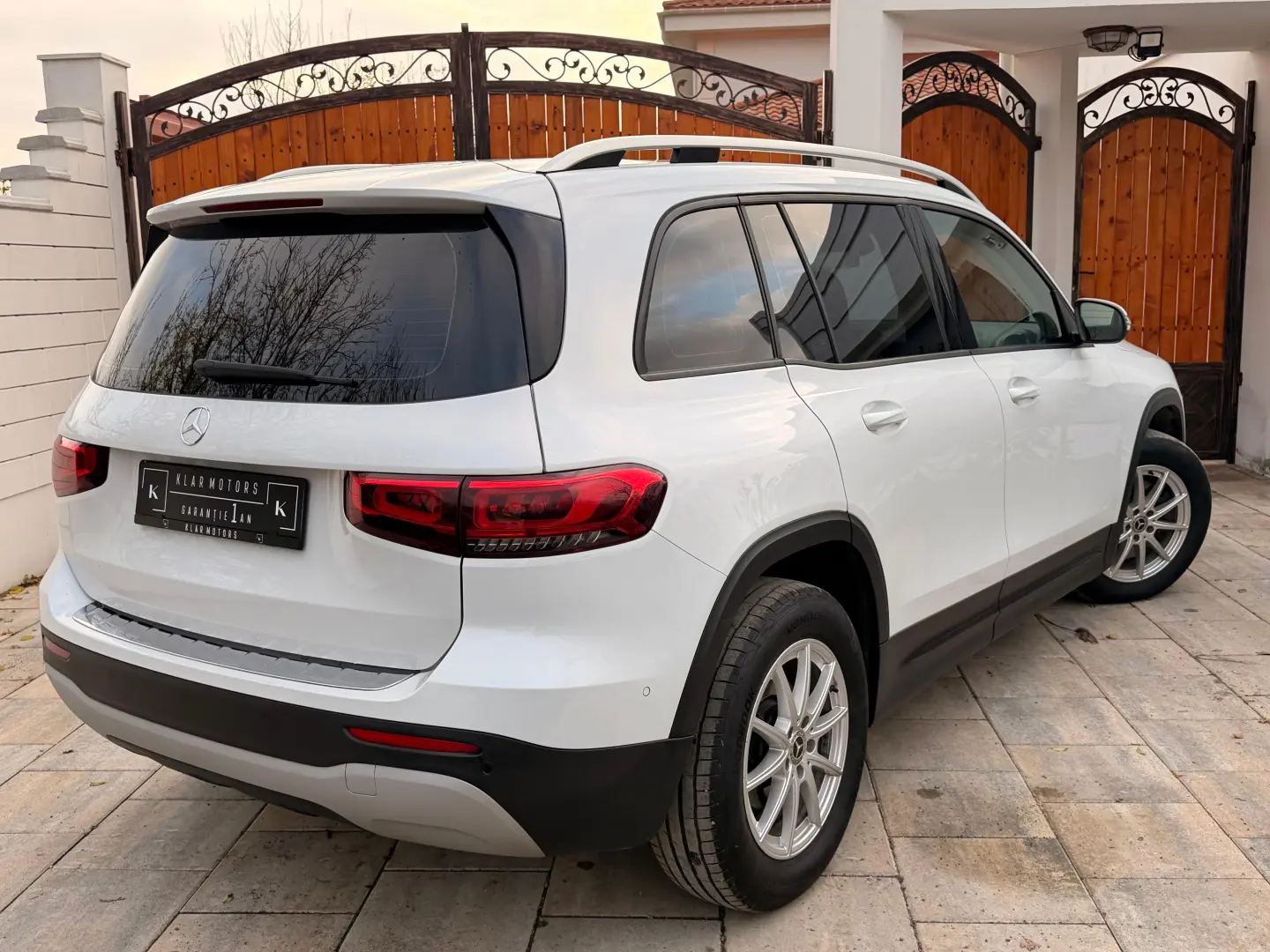 Mercedes-Benz GLB 200