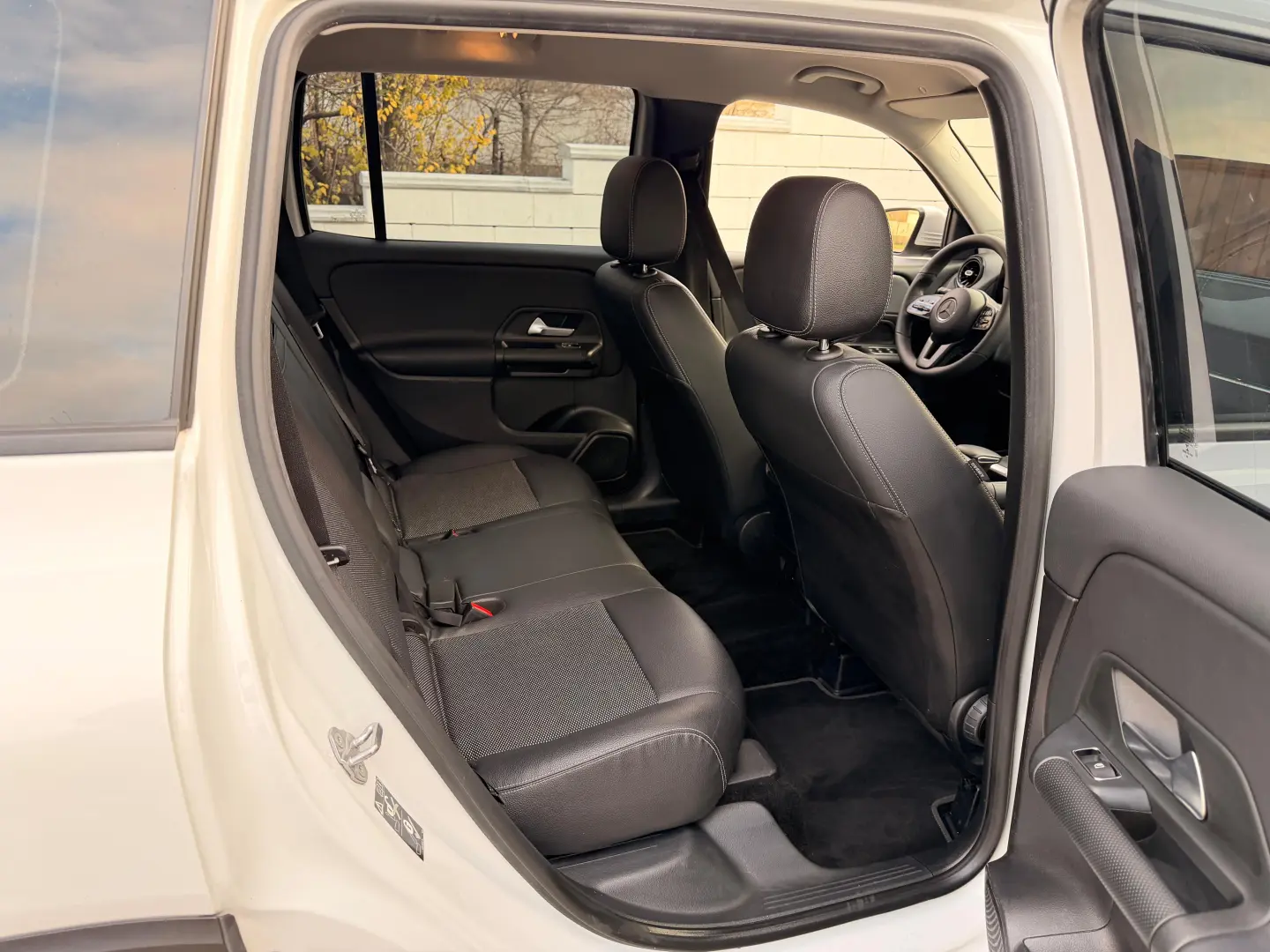 Mercedes-Benz GLB 200