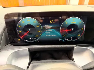 Mercedes-Benz GLB 200