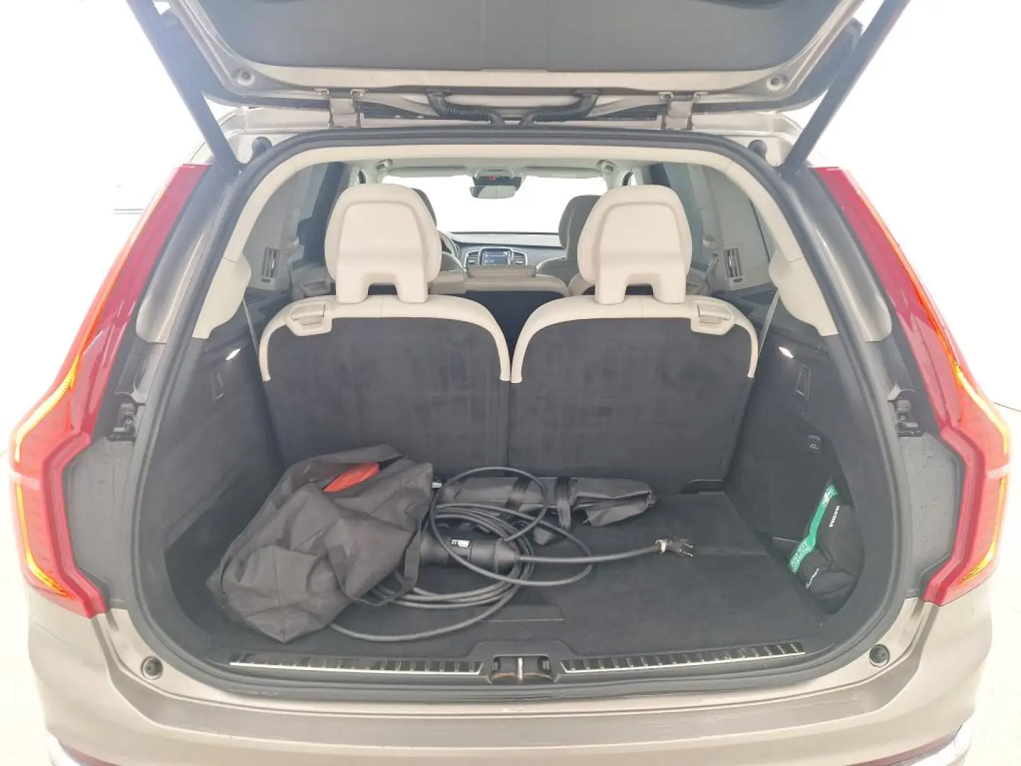 Volvo XC 90 T8 eAWD R-Design