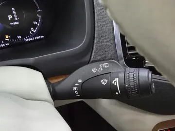 Volvo XC 90 T8 eAWD R-Design