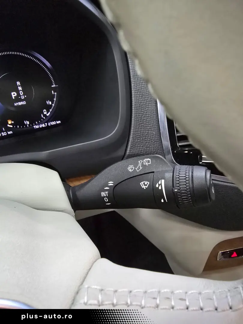 Volvo XC 90 T8 eAWD R-Design