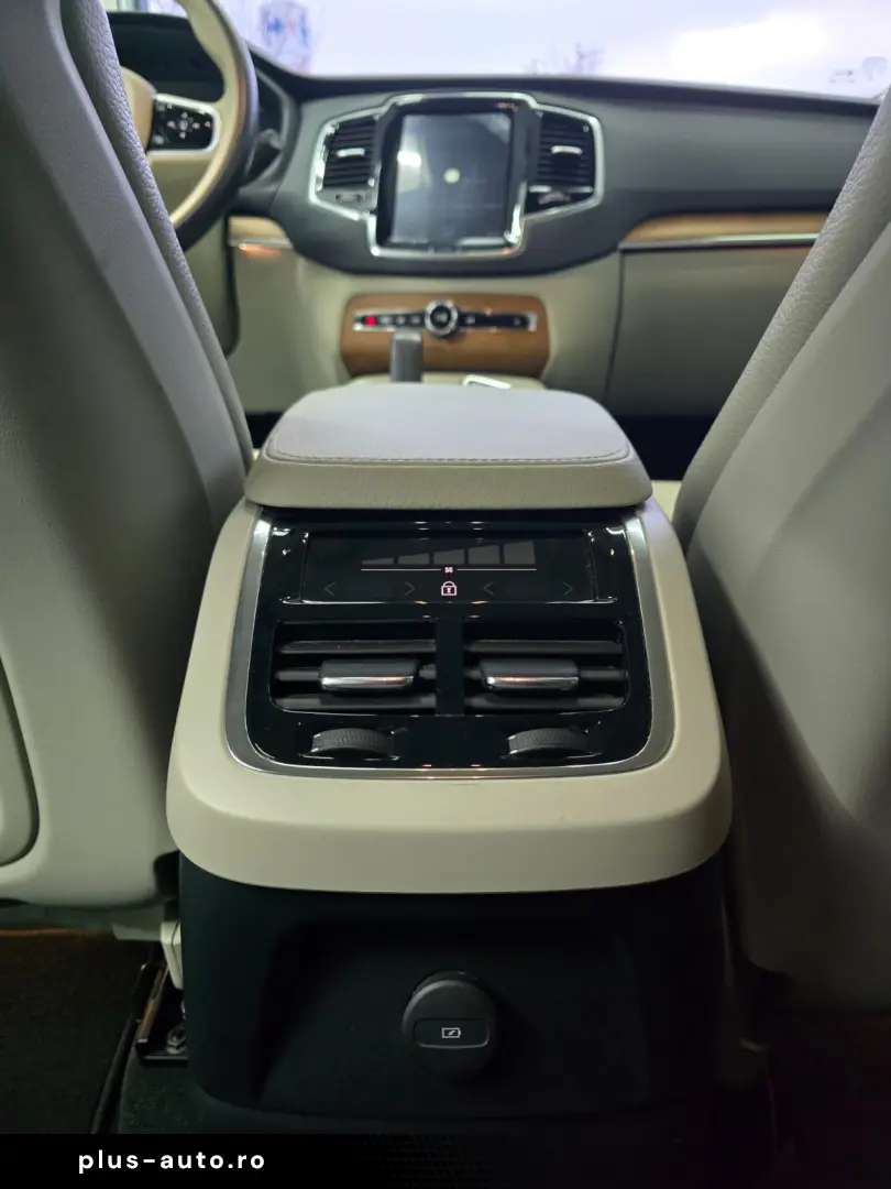 Volvo XC 90 T8 eAWD R-Design