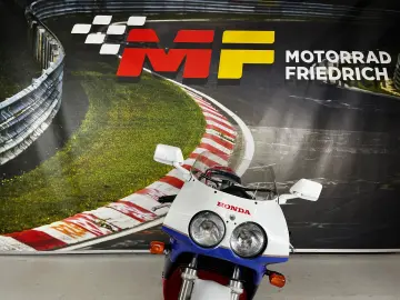 VFR750R RC30