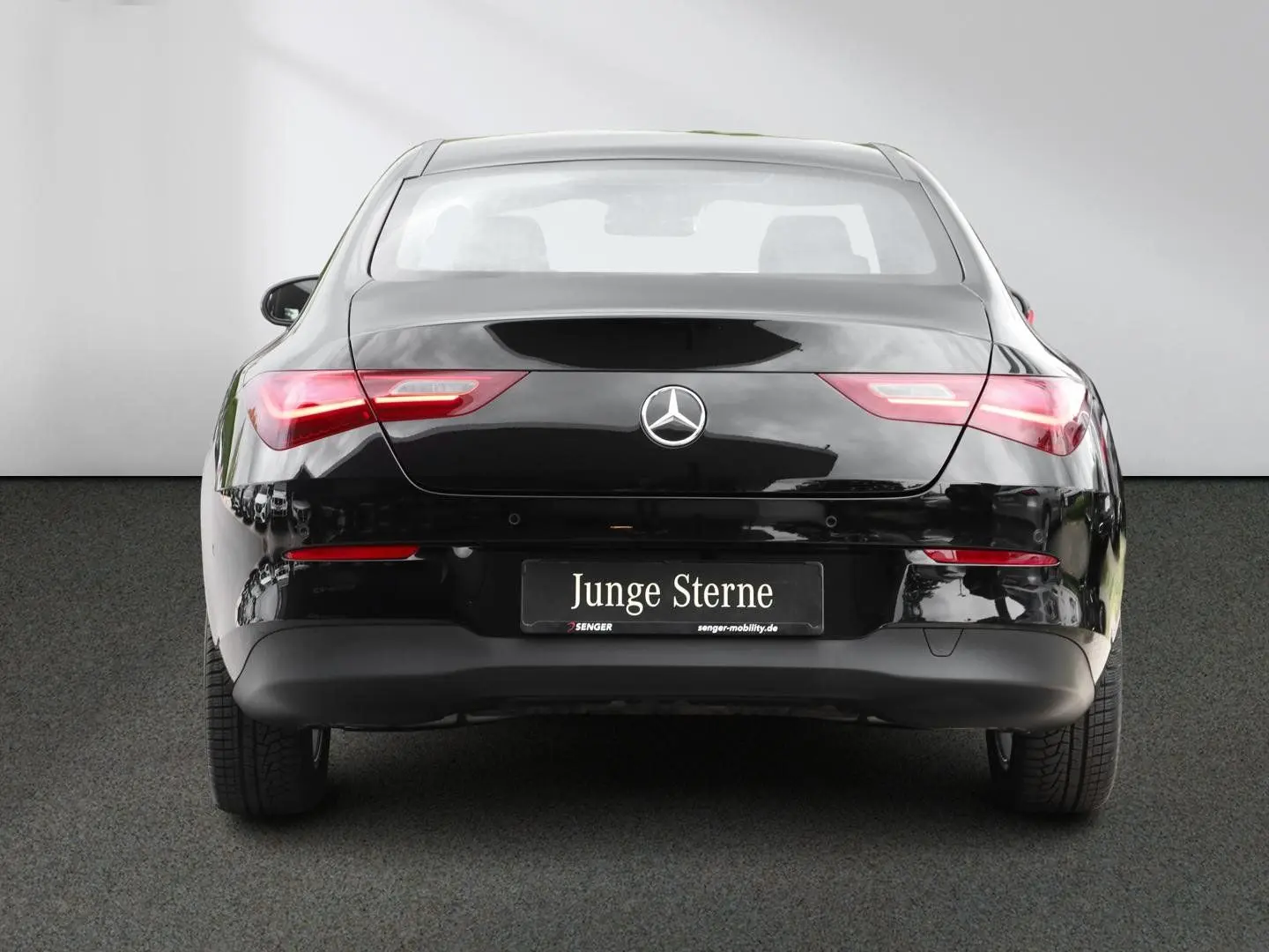 MERCEDES BENZ CLA 180