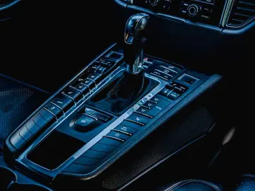 Porsche Macan S•3.0