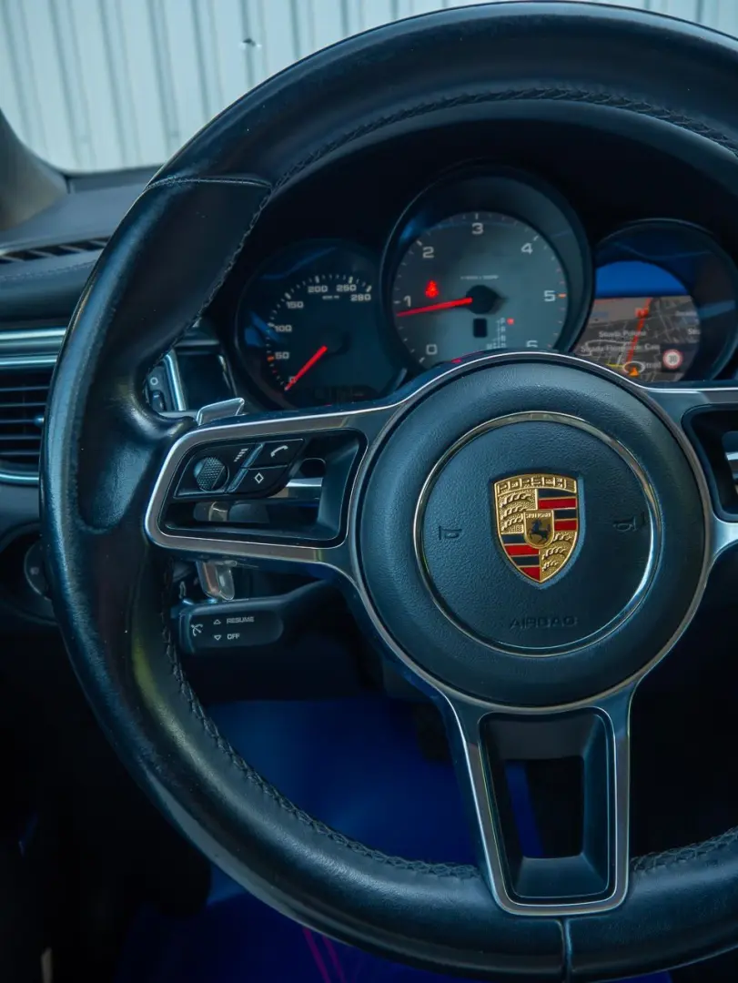 Porsche Macan S•3.0