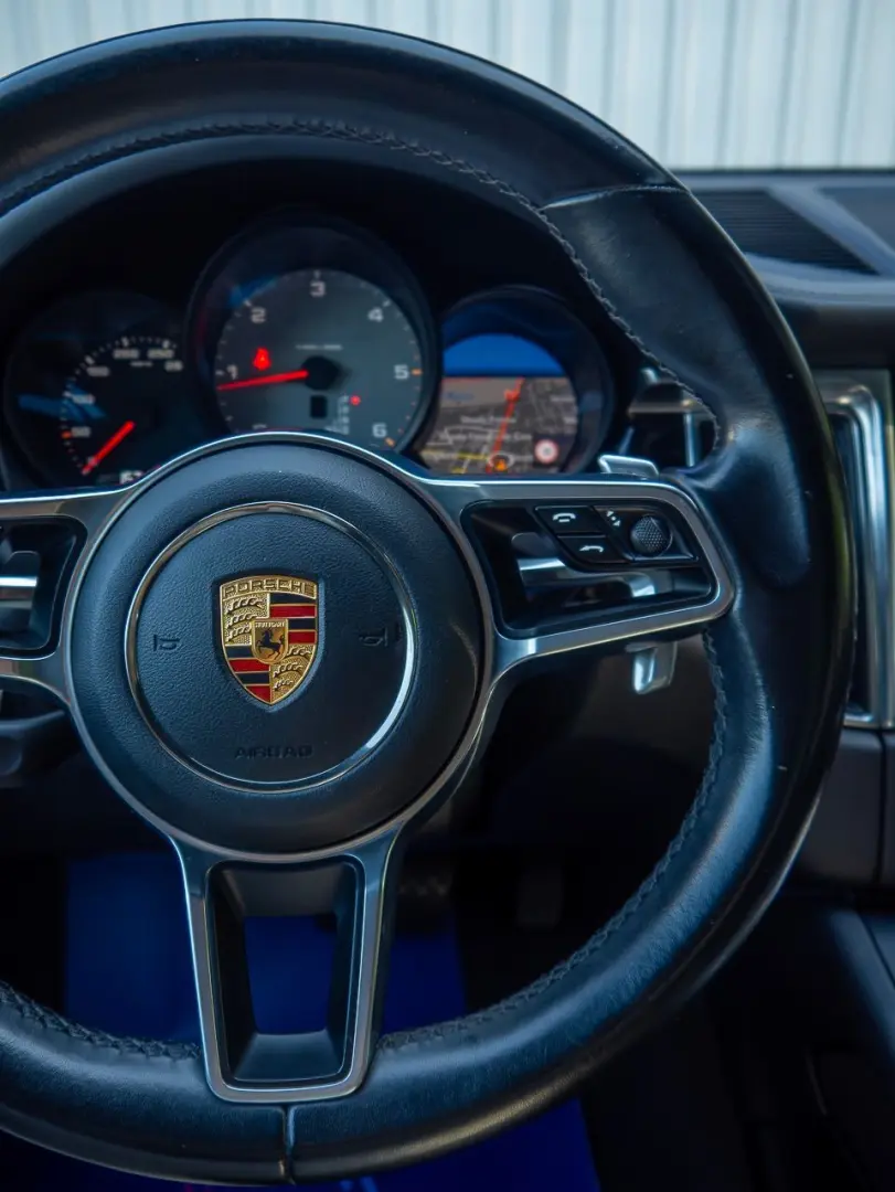 Porsche Macan S•3.0