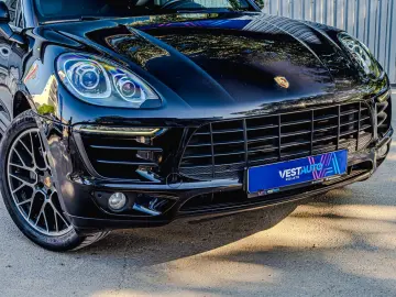 Porsche Macan S•3.0