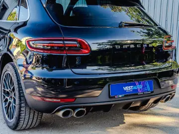 Porsche Macan S•3.0