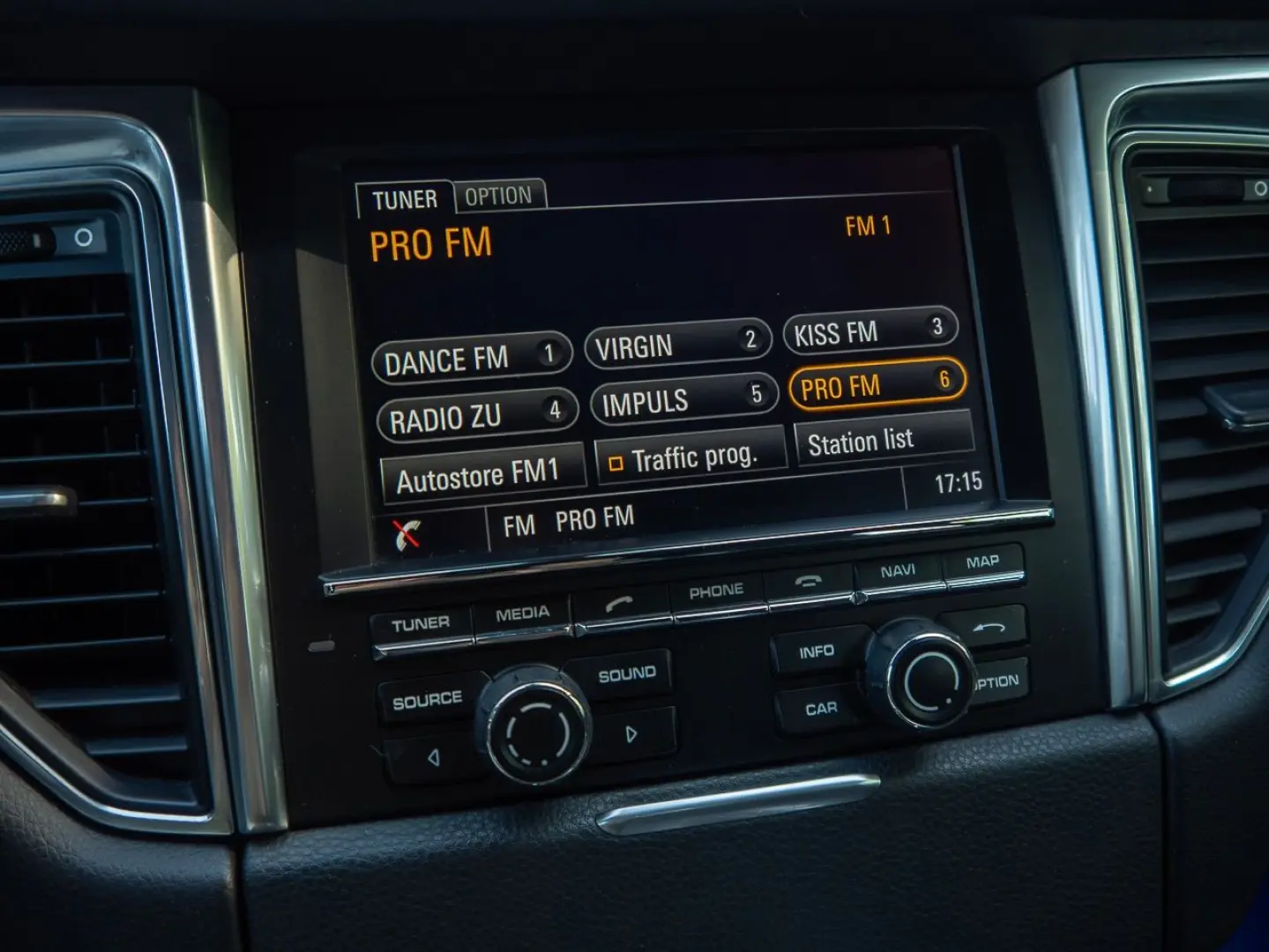 Porsche Macan S•3.0