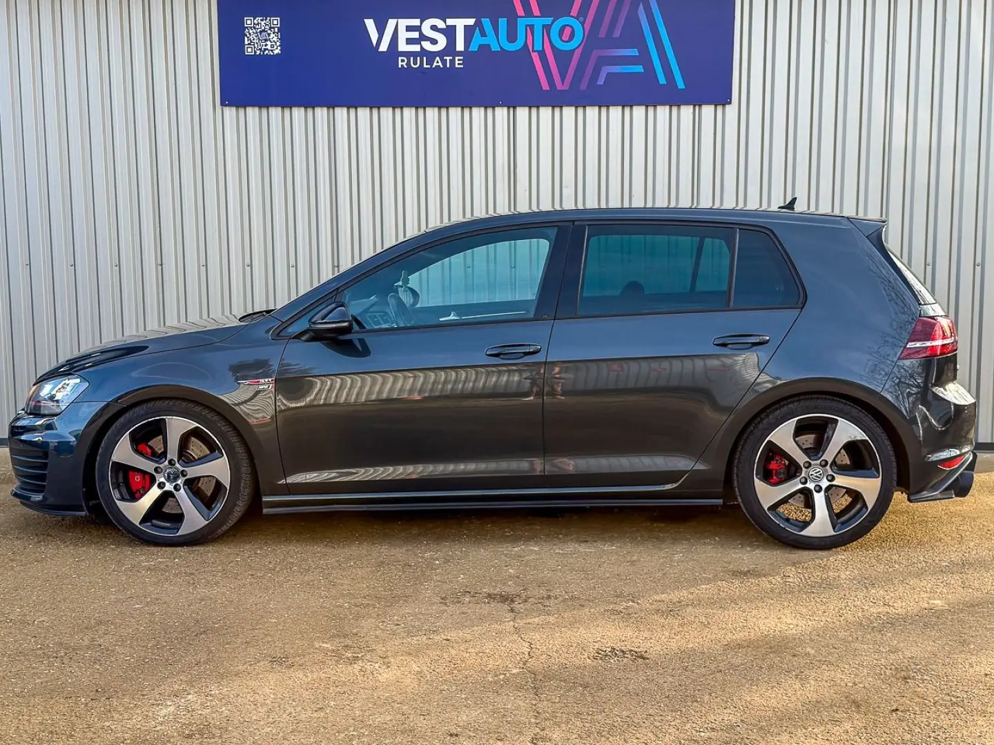 Volkswagen Golf GTI