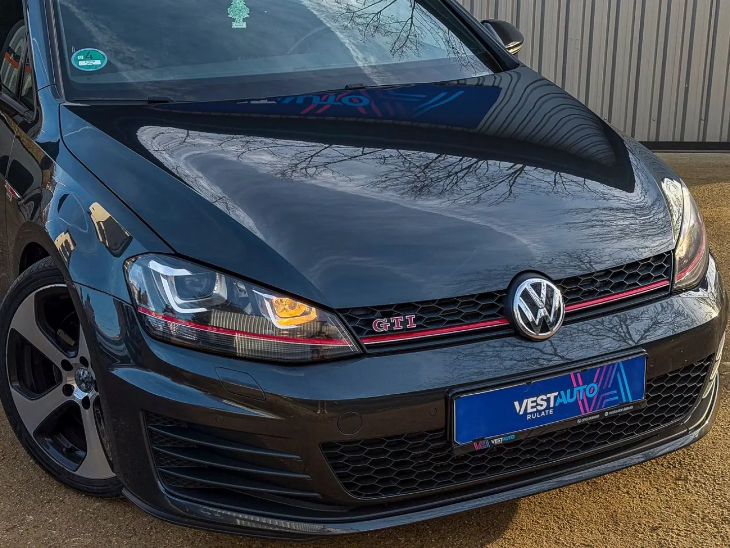 Volkswagen Golf GTI